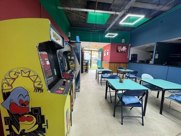 Best Sports Bars in london - Post Play - Arcade & Sports Bar,