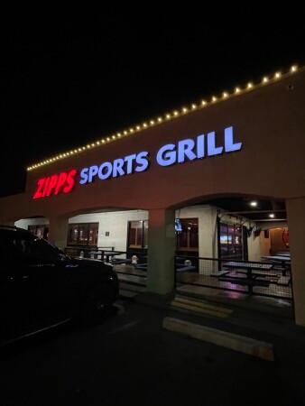 Best Sports Bars in Phoenix - Zipps Sports Grill @ Bethany Home