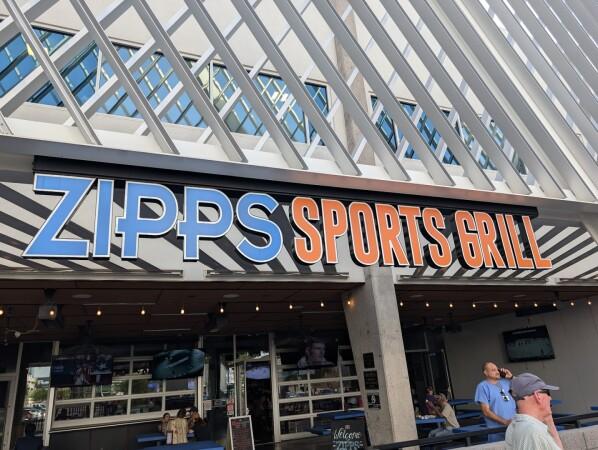 Best Sports Bars in Phoenix - Zipps Sports Grill @ Park Central