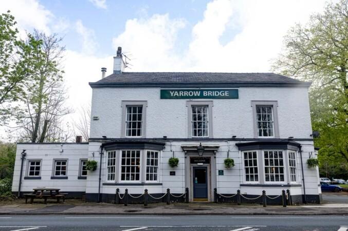 Best Sports Bars in Chorley - Yarrowbridge