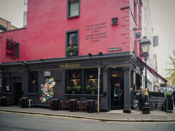Best Sports Bars in Belfast - The Garricks Bar