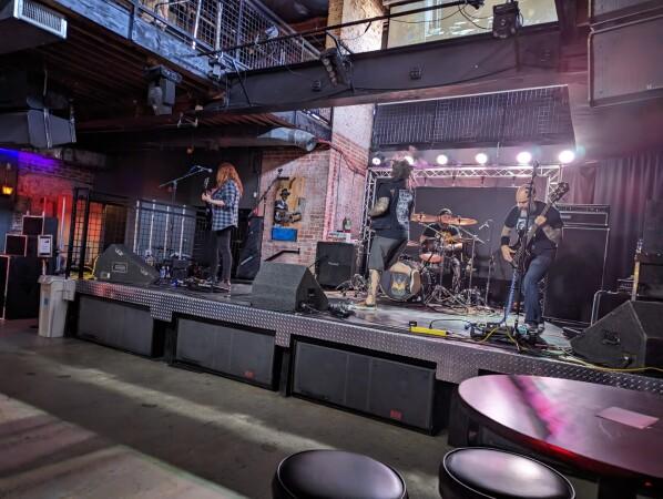 Best Sports Bars in Fresno - Fulton after dark