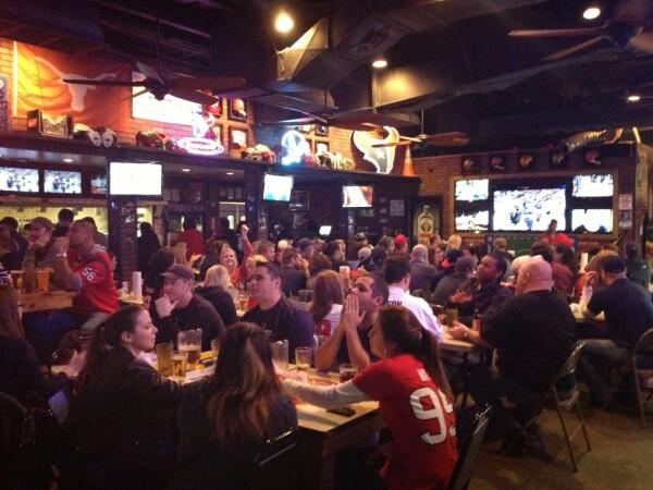 Best Sports Bars in Houston - T-Bones Sports Pub