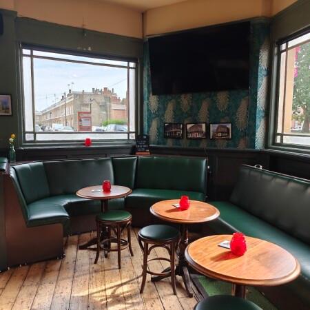 Best Sports Bars in London - The Peacock