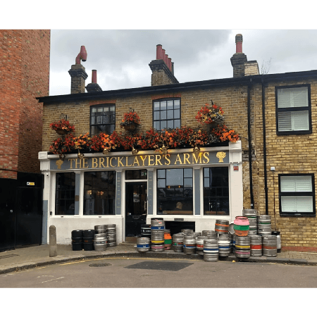 Best Sports Bars in London - The Bricklayer's Arms
