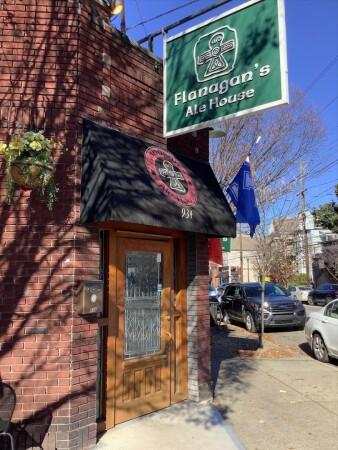 Best Sports Bars in Louisville - Flanagan's Ale House