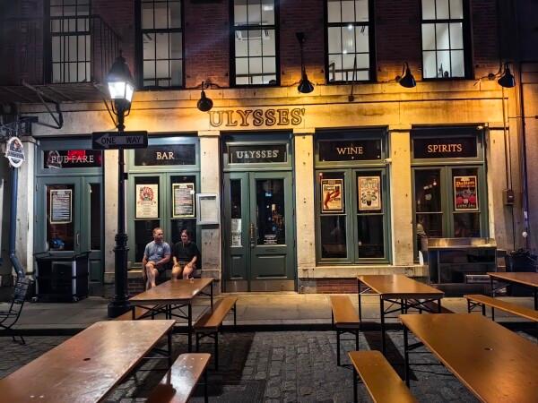 Best Sports Bars in New York - Ulysses