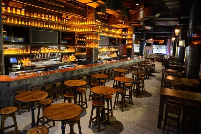 Best Sports Bars in New York - Stout NYC