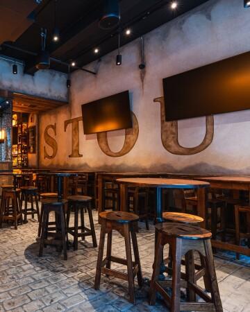 Best Sports Bars in New York - Stout NYC