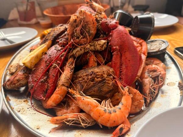 Best Sports Bars in Brooklyn - Brooklyn Crab