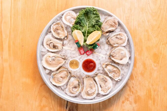 Best Sports Bars in Brooklyn - Brooklyn Crab