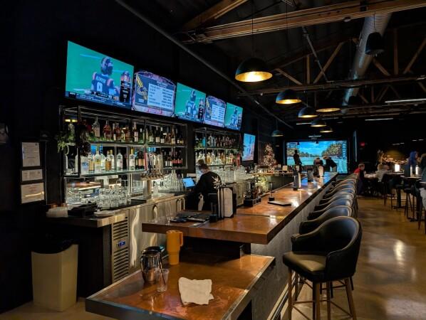 Best Sports Bars in Lemont - The Club Lemont
