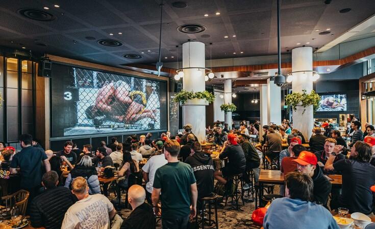 Best Sports Bars in Southbank - The Pub at Crown
