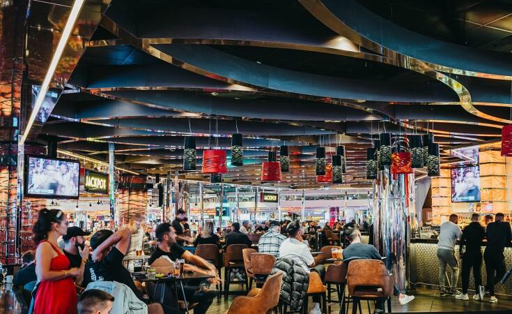 Best Sports Bars in Southbank - Jackpot Bar at Crown
