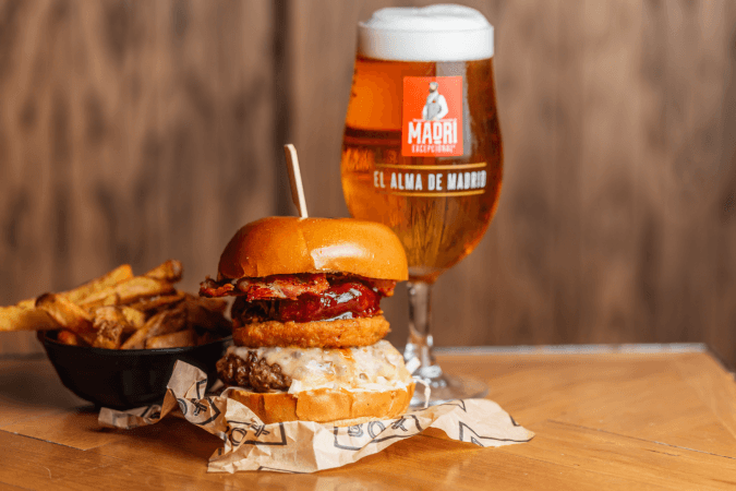 Best Sports Bars in Leeds - BOX Headingley