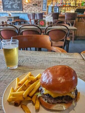 Best Sports Bars in Chelsea - Kings Arms