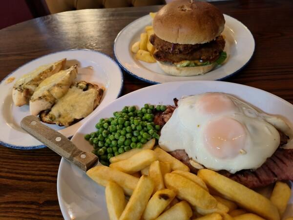 Best Sports Bars in Blackpool - Albion