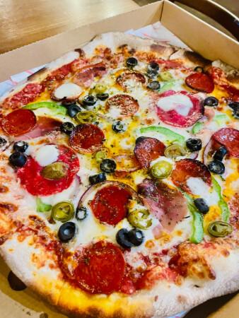 Best Sports Bars in Twickenham - The Bloomsbury Pub