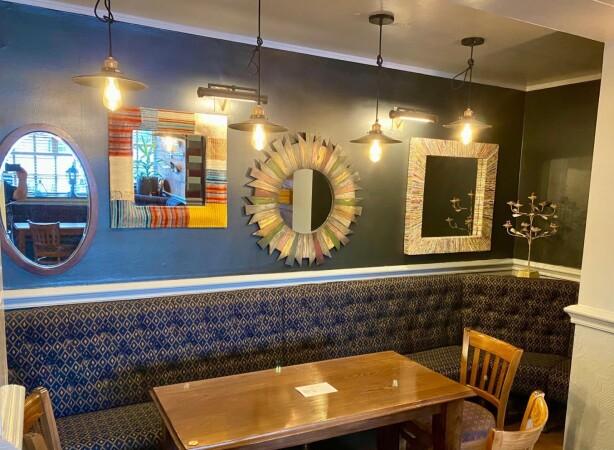 Best Sports Bars in Twickenham - The Bloomsbury Pub