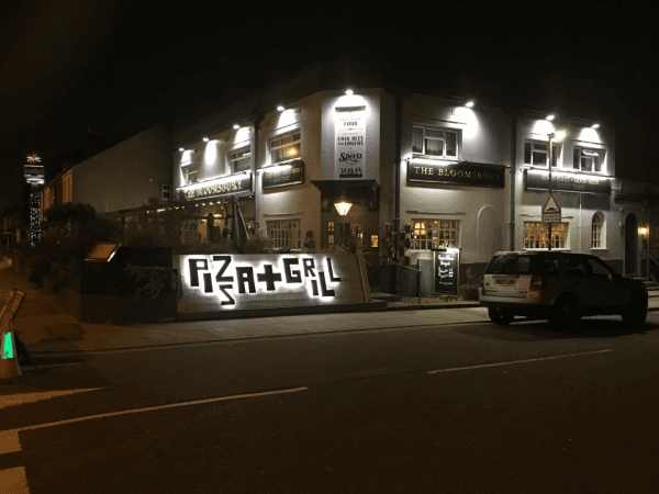 Best Sports Bars in Twickenham - The Bloomsbury Pub