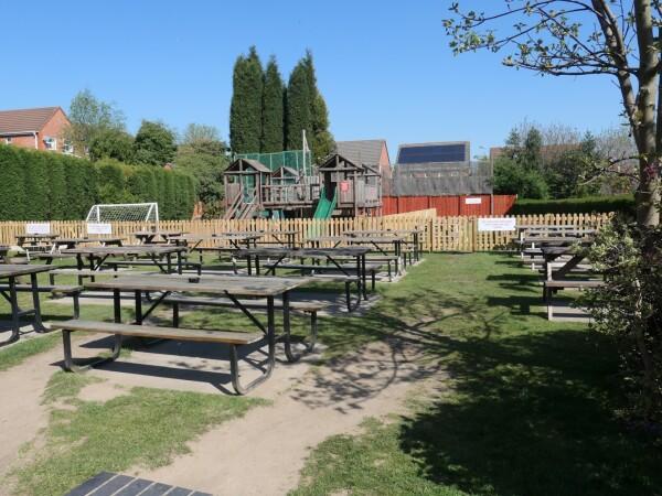 Best Sports Bars in Tamworth - Queens Head