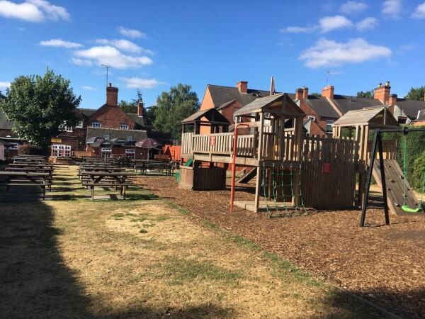 Best Sports Bars in Tamworth - Queens Head