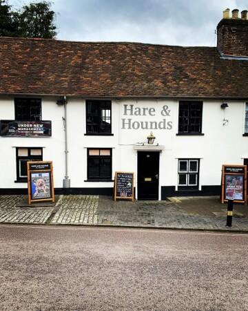 Best Sports Bars in St Albans - Hare & Hounds