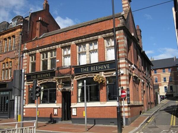 Best Sports Bars in Sheffield - Beehive Sheffield