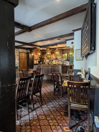 Best Sports Bars in London - Kings Arms