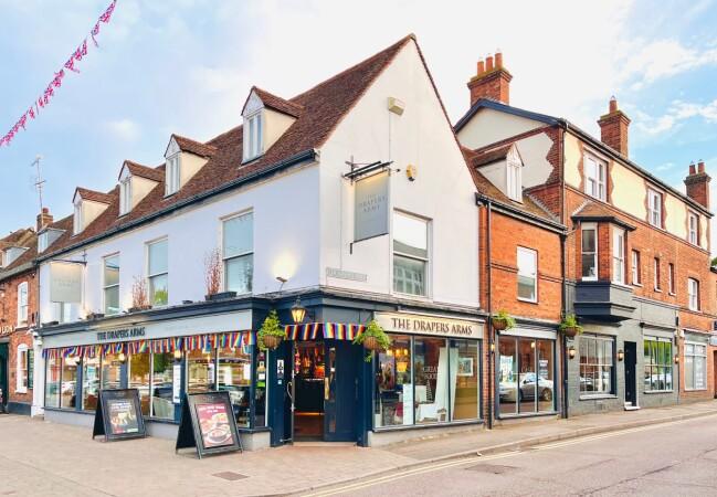 Best Sports Bars in Stevenage - Draper Arms Stevenage