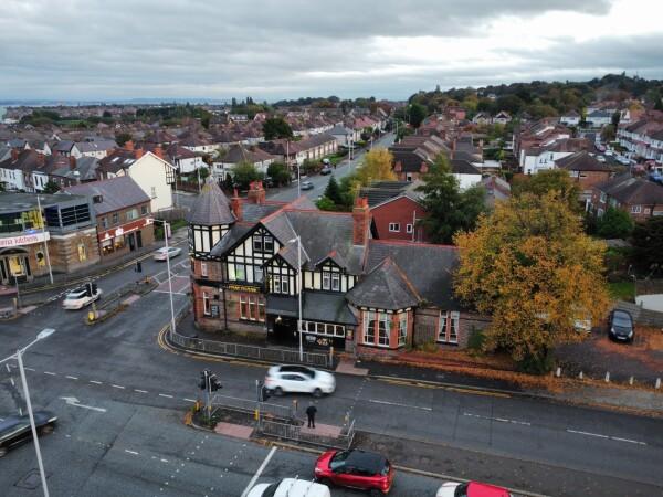 Best Sports Bars in Birkenhead - Halfway House Birkenhead