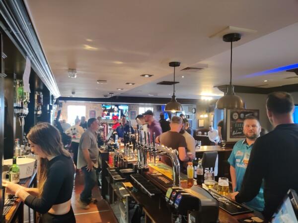 Best Sports Bars in Milton Keynes - Burnt Oak