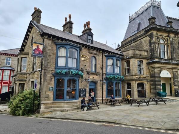 Best Sports Bars in Buxton - Kings Head