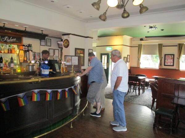 Best Sports Bars in Hull - Queens Hotel