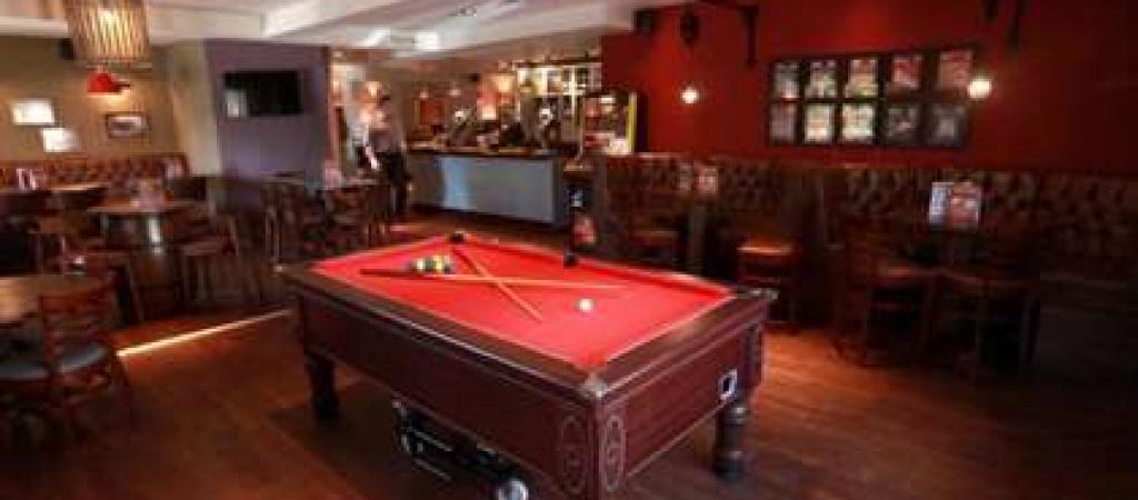 Best Sports Bars in Bury - Sparking Clog
