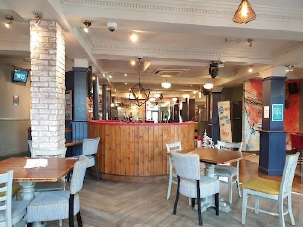 Best Sports Bars in York - Yates York
