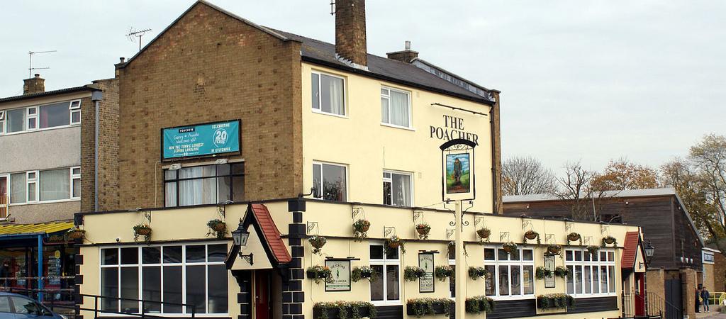 Best Sports Bars in Stevenage - The Poacher