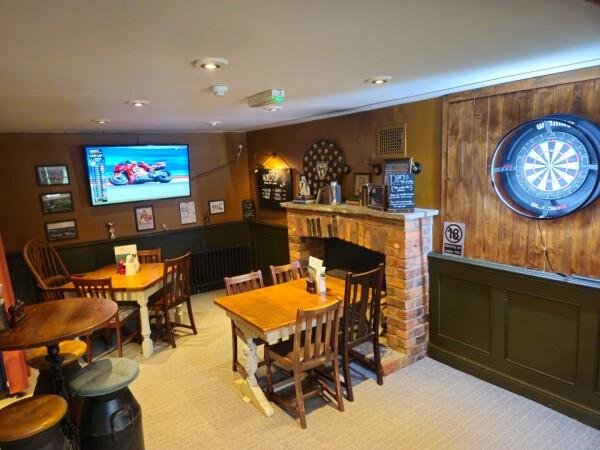 Best Sports Bars in Liphook - Links Tavern