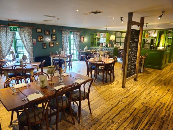 Best Sports Bars in Liphook - Links Tavern