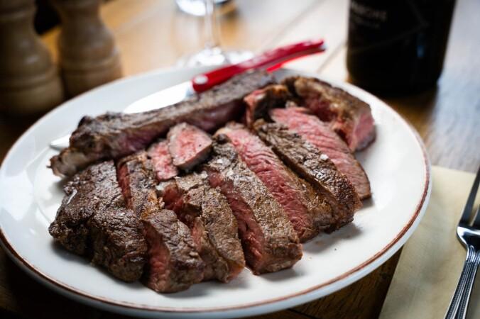 Best Sports Bars in Ealing - Plough Inn