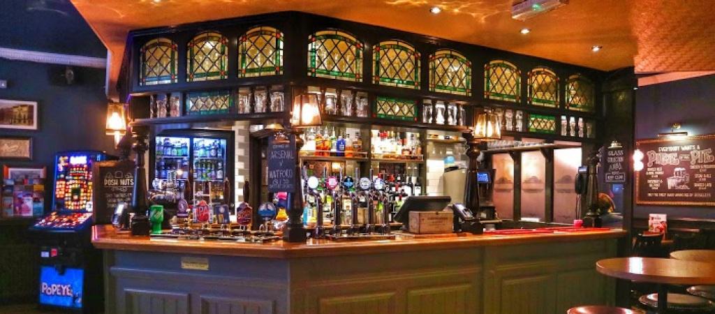 Best Sports Bars in London - Three Crowns