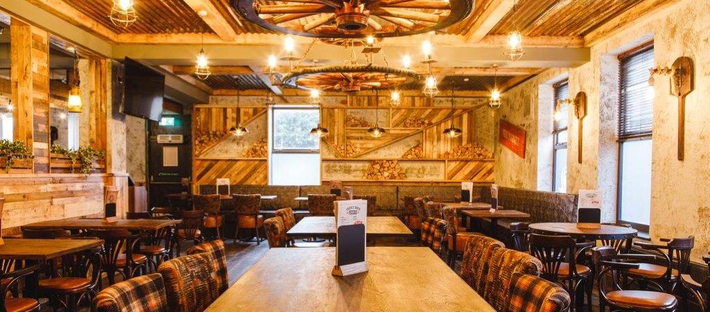 Best Sports Bars in Birmingham - Smokey Barrels