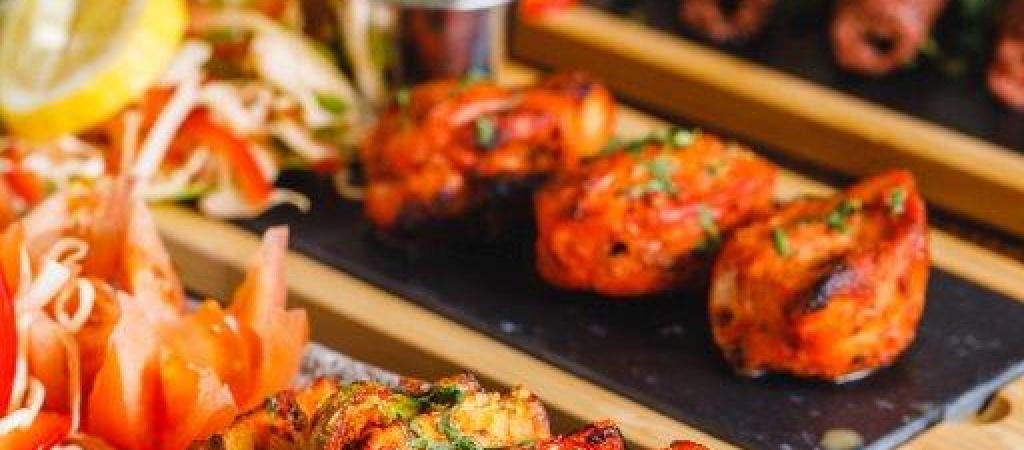 Best Sports Bars in Birmingham - Smokey Barrels