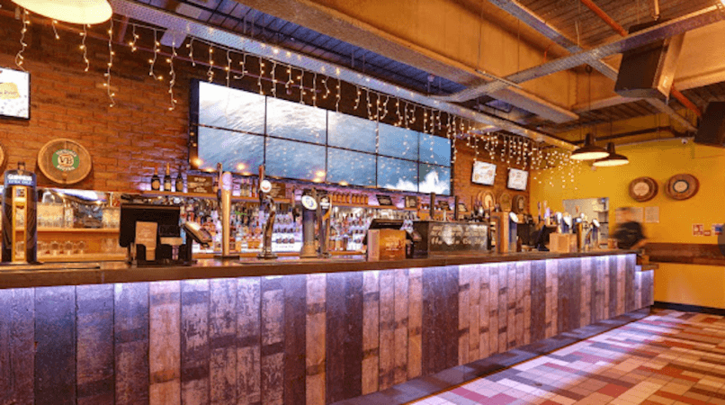 Best Sports Bars in Manchester - Walkabout Manchester Printworks