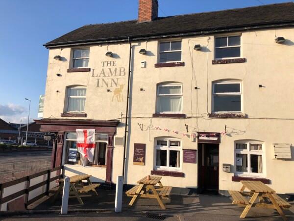 Best Sports Bars in Stafford - The Lamb Inn