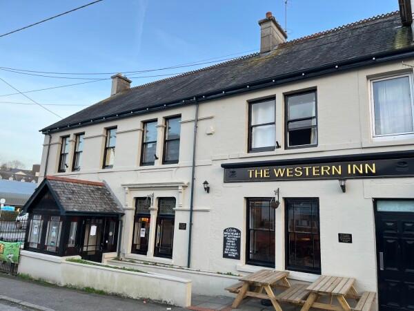 Best Sports Bars in Saint Austell - THE WESTERN INN