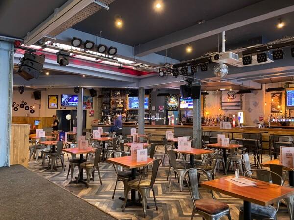 Best Sports Bars in Nottingham - Southbank Bar - Nottingham City