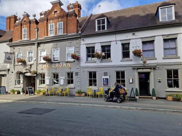 Best Sports Bars in Shrewsbury - Crown