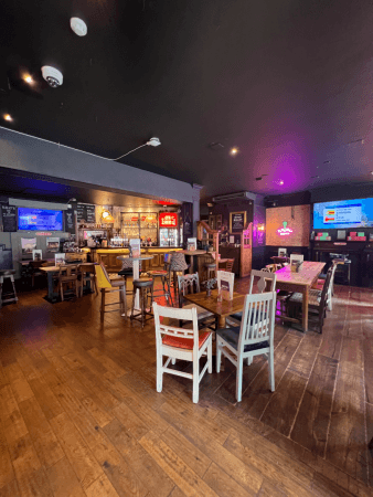 Best Sports Bars in London - Old Swan