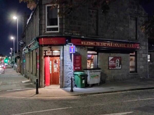 Best Sports Bars in Aberdeen - Pittodrie Bar